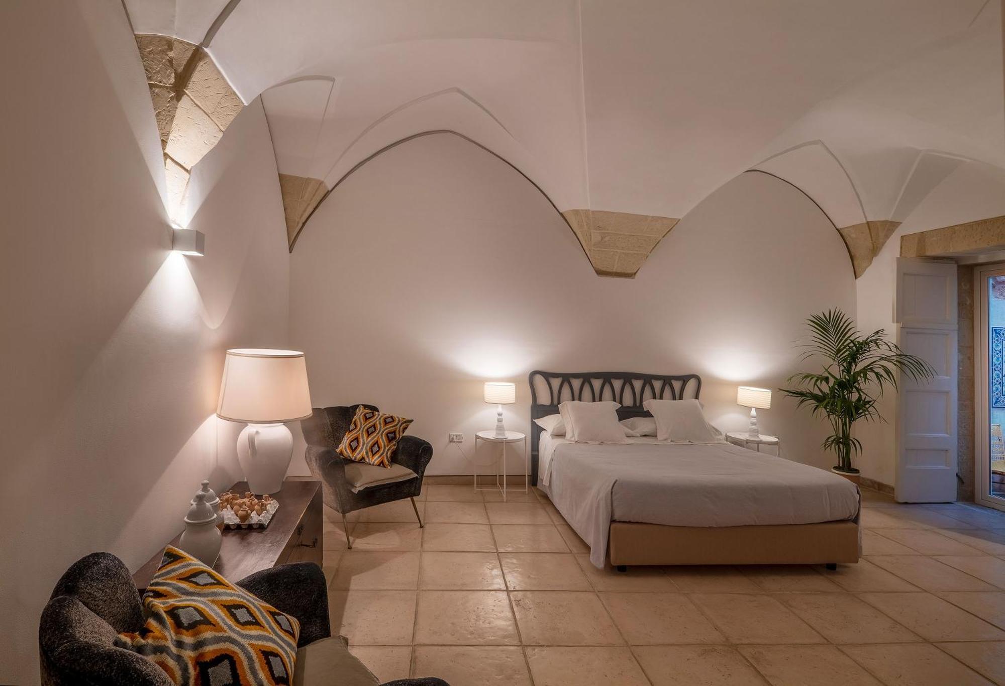 Corte Dei Romiti Apartment - Lecce Selection Bagian luar foto